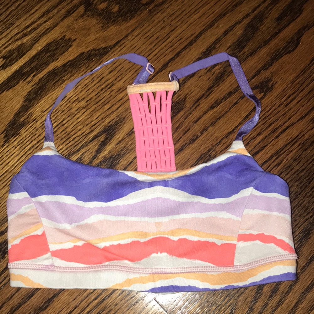 lululemon sports bra